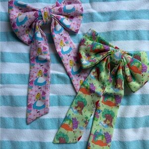 SCL Alice in Wonderand clip bows